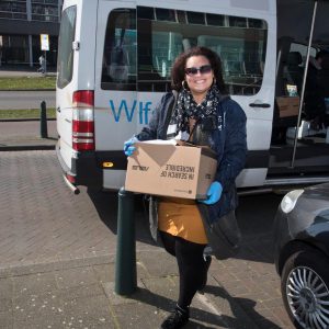 Initiatieven in coronatijd: Wijkbus en drive-thru voor fietsers