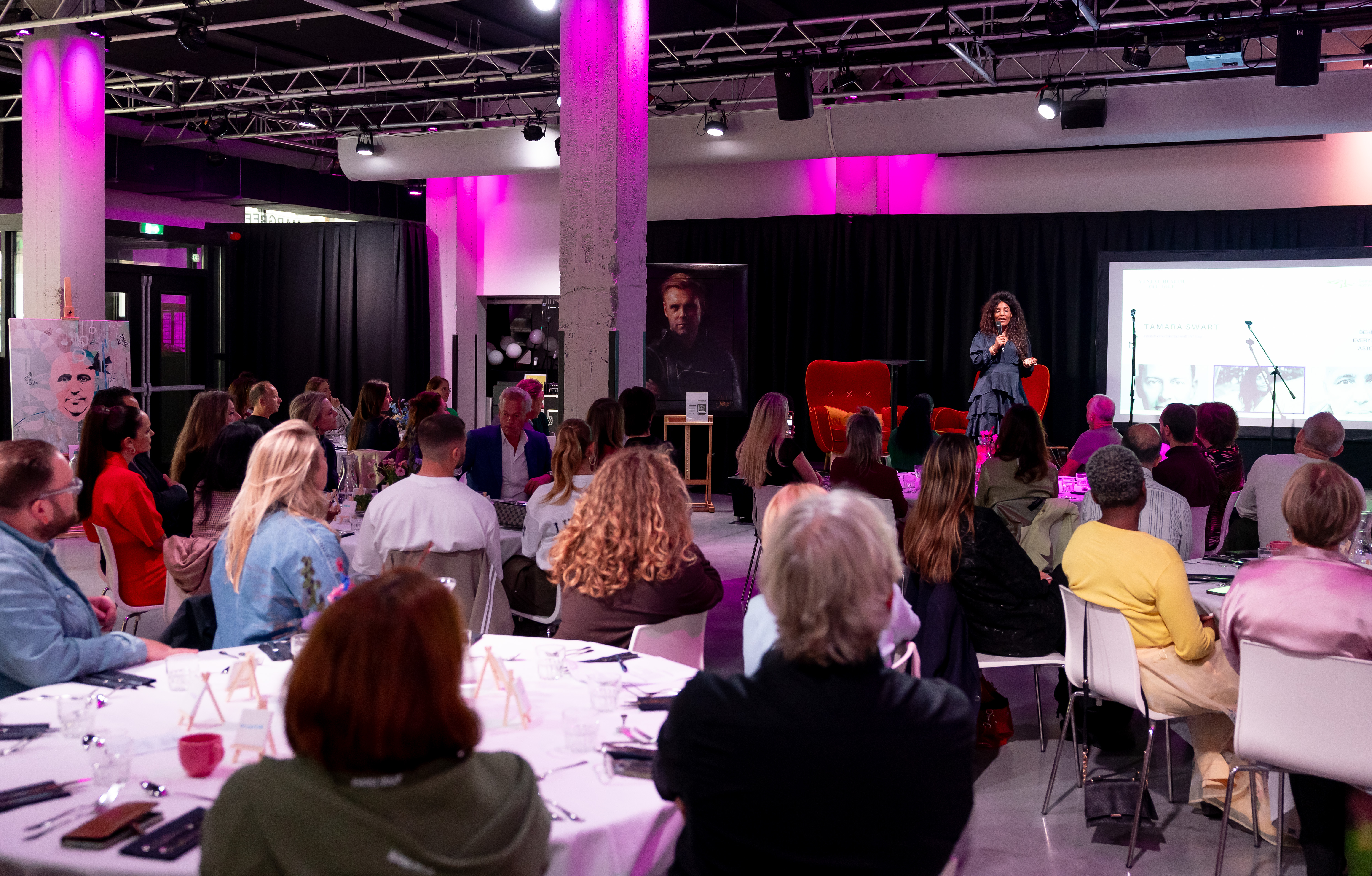Overzichtsfoto met Tamara Swart, initiatiefneemster van de MHAT door Eyeris Photography & Stories.