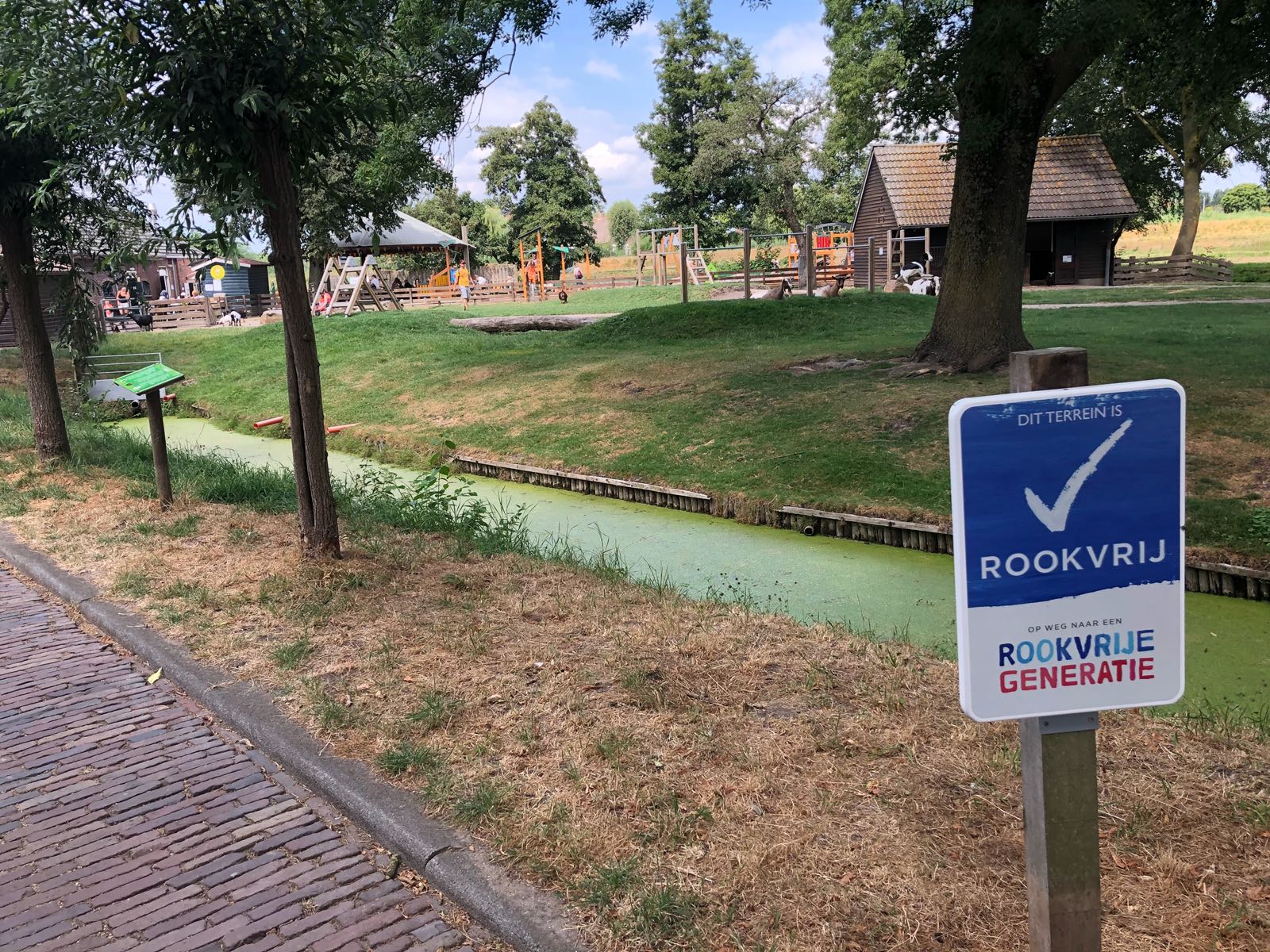Rookvrije kinderboerderijen oogsten lof